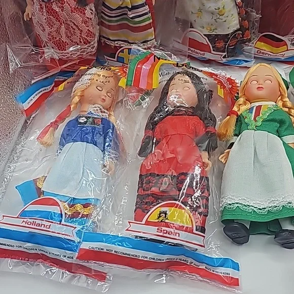 Nationality vintage dolls moving eyes arms and legs. - Picture 3 of 5